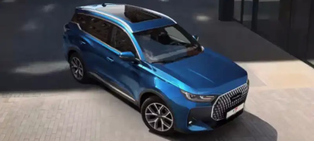 Россыпь технологий: представлен новый современный кроссовер россии