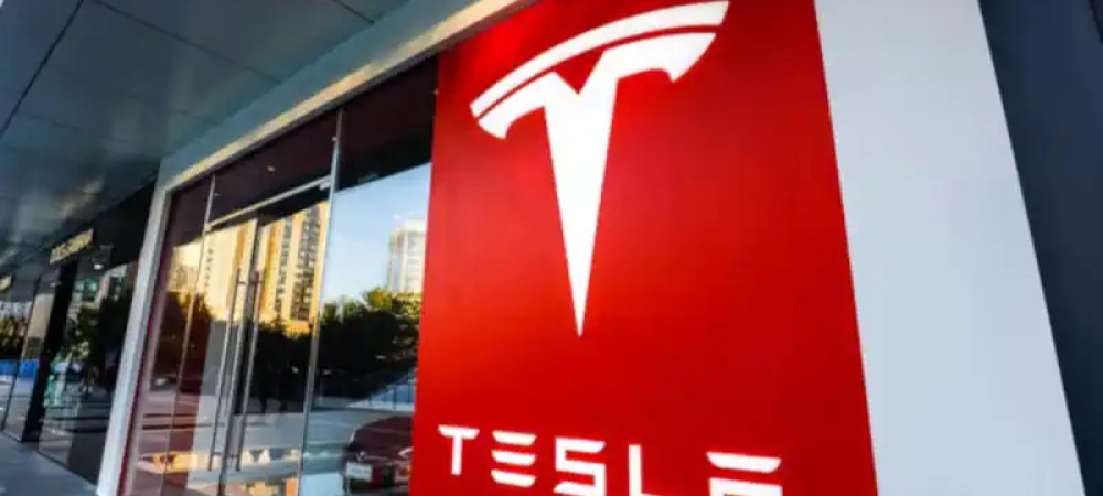 Жесткая экономия: Tesla сокращает расходы и «урезает» электронику